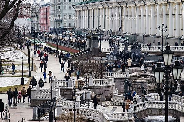 The Alexander Gardens were laid out in 1819?22, after the Neglina River that ran beside the Kremlin's western wall was channelled into an underground pipe. On the far side of the gardens, statues based on Russian fairytales such as the Prince and the Frog [IBR125261641]