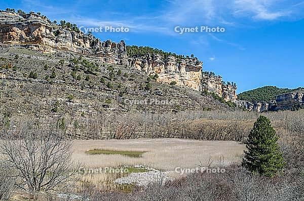 Surroundings of the Una Lagoon, in the Serrania de Cuenca Natural Park, Cuenca province, Castilla la Mancha, Spain [IBR125324059]