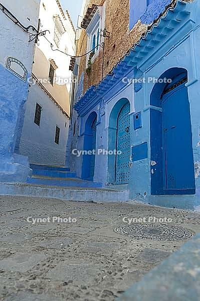 Typical alley of the Kasbah of Chefchaouen, teh blue ciy of Morocco [IBR125324087]