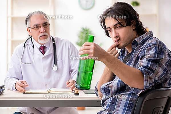 The young male alcoholic visits the old doctor [IBR125331125]