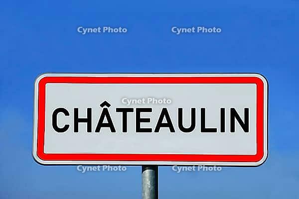Châteaulin town sign [IBR125363552]