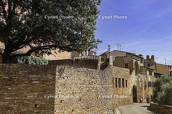 Beautiful City Wall Of Ancient Certaldo In Tuscany [IBR125363555]