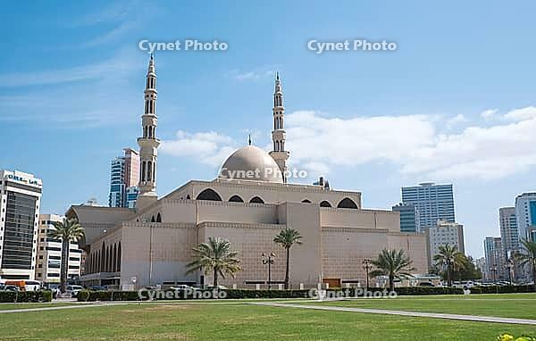 Sharjah, United Arab Emirates, February 14, 2023 Beautiful Landscape Mosque, a mosque of Islamic origin [IBR125411132]