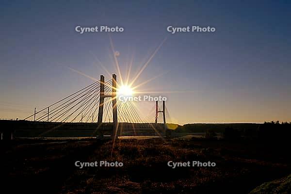 A railway bridge over the river [IBR125415401]