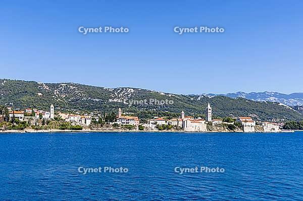 View from the sea to the town of Rab, island of Rab, Croatia [IBR125415403]