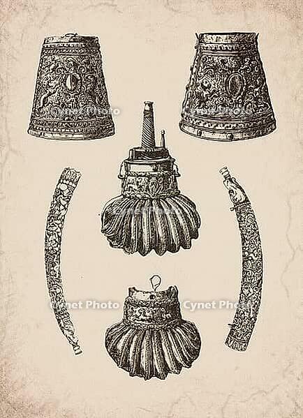 Engraved Historic Ornate Powder Flasks, Primers, and Priming Horns Historical Engraving, Digitally Remastered and Enhanced [IBR125421643]