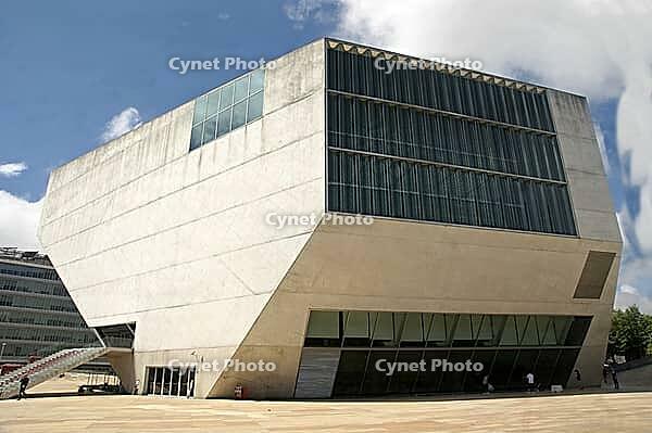 Casa da Música ? modernes Architekturgebäude in Porto, Portugal [IBR125462101]