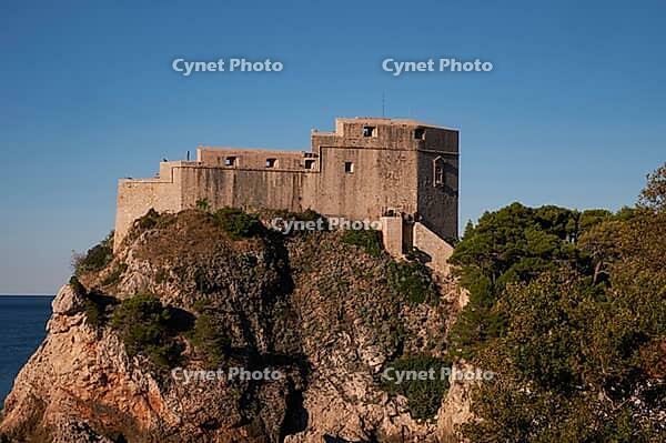Lovrijenac fortress on a cliff over the Adriatic Sea - Dubrovnik, Croatia [IBR125492407]