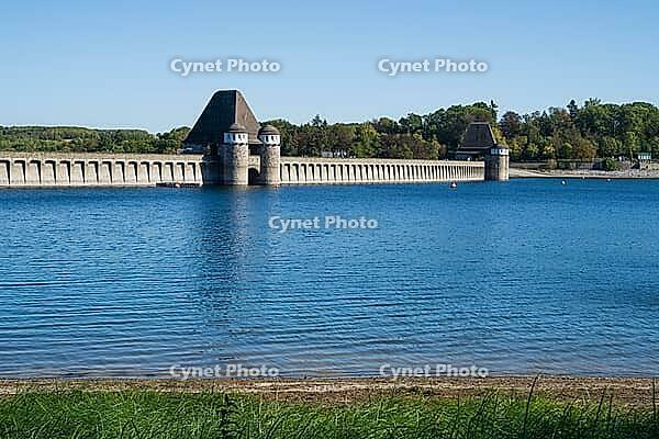 Dam, Möhnetalsperre, Möhnesee, Arnsberger Wald nature park Park, Sauerland, Westphalia, North Rhine-Westphalia, Germany [IBR125501559]