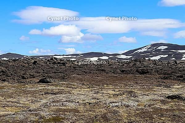 The volcanic landscape around Leirhnjukur volcano in Iceland - sulphur, rocks and wasteland [IBR125501580]