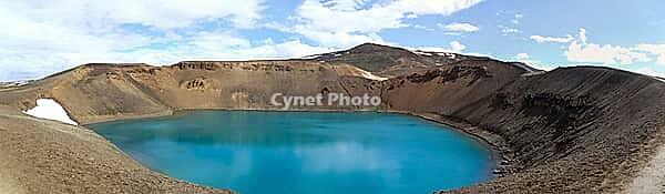 The crystal clear deep blue lake Krafla on Iceland [IBR125501628]
