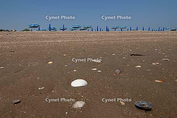 Sandy beach beach on the Adriatic Sea, Punta Marina, Ravenna, Emilia-Romagna, Italy [IBR125521111]