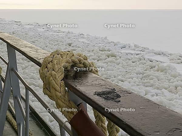Ride with a Finnish icebreaker on the frozen Gulf of Bothnia, Baltic Sea Tour with a Finnish icebreaker at the Gulf of Bothnia, Baltic Sea [IBR125536445]