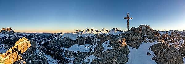 Dolomites [IBR125557616]