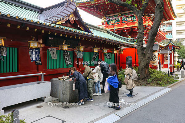 神田明神の手水舎 [SIS110001511]