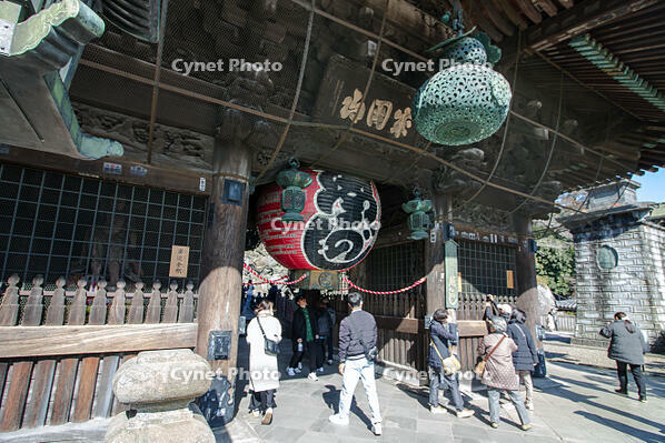 成田山新勝寺の仁王門 [SIS110001535]