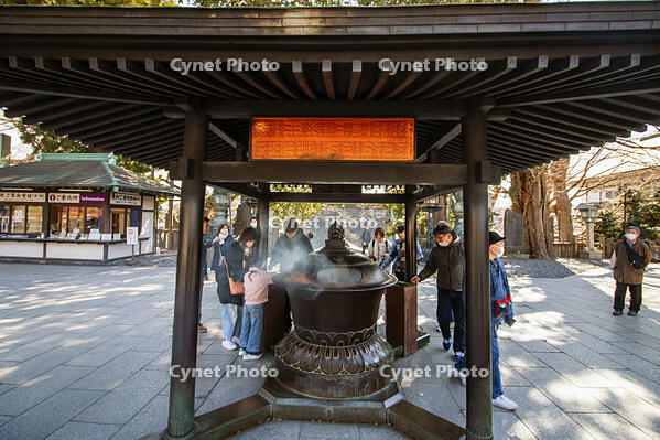 大本堂前の香閣 [SIS110001544]