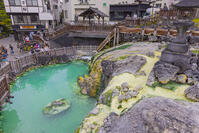 草津温泉の湯畑 [YKA110023143]