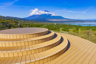 パノラマ台から山中湖と富士山 [YKA110023197]