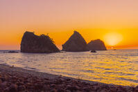 三四郎島の夕景 [YKA110023504]