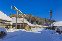 雪の大内宿 [YKA110023507]