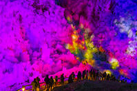 あしがくぼの氷柱　ライトアップ [YKA110023519]