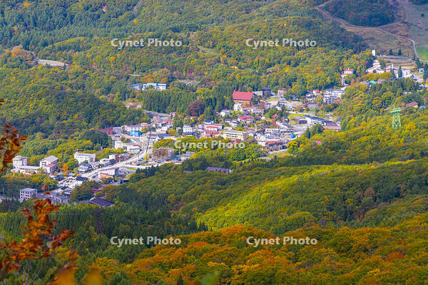 蔵王温泉遠景 [YKA110023279]