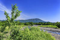 岩手山と葛根田川 [NHI110041670]