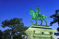 青葉山公園の伊達政宗公騎馬像 [NHI110043484]