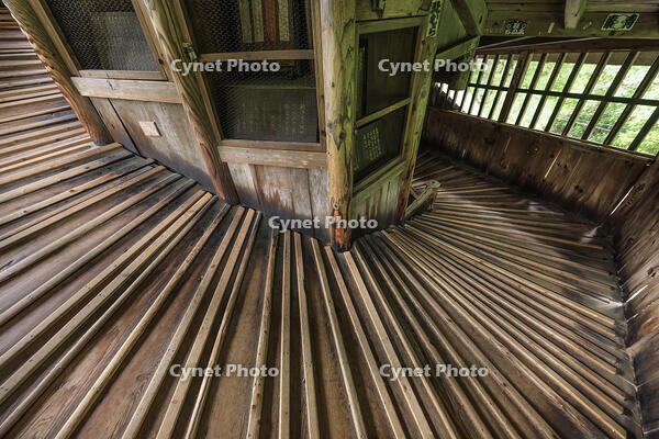 さざえ堂 [NHI110041730]