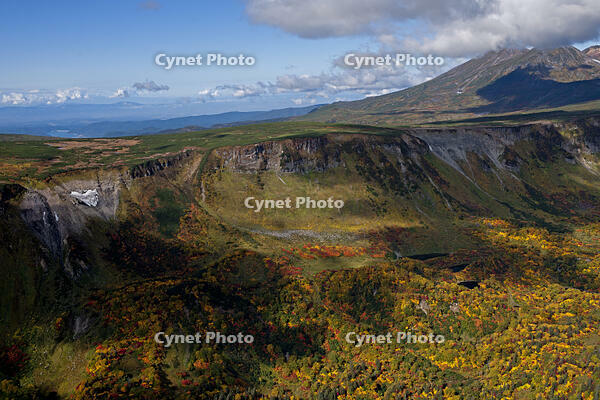 大学沼から高根ヶ原紅葉 [TSU110011601]