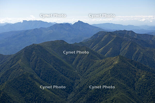 ユニ石狩岳音更山石狩岳からニペソツ山 [TSU110011612]